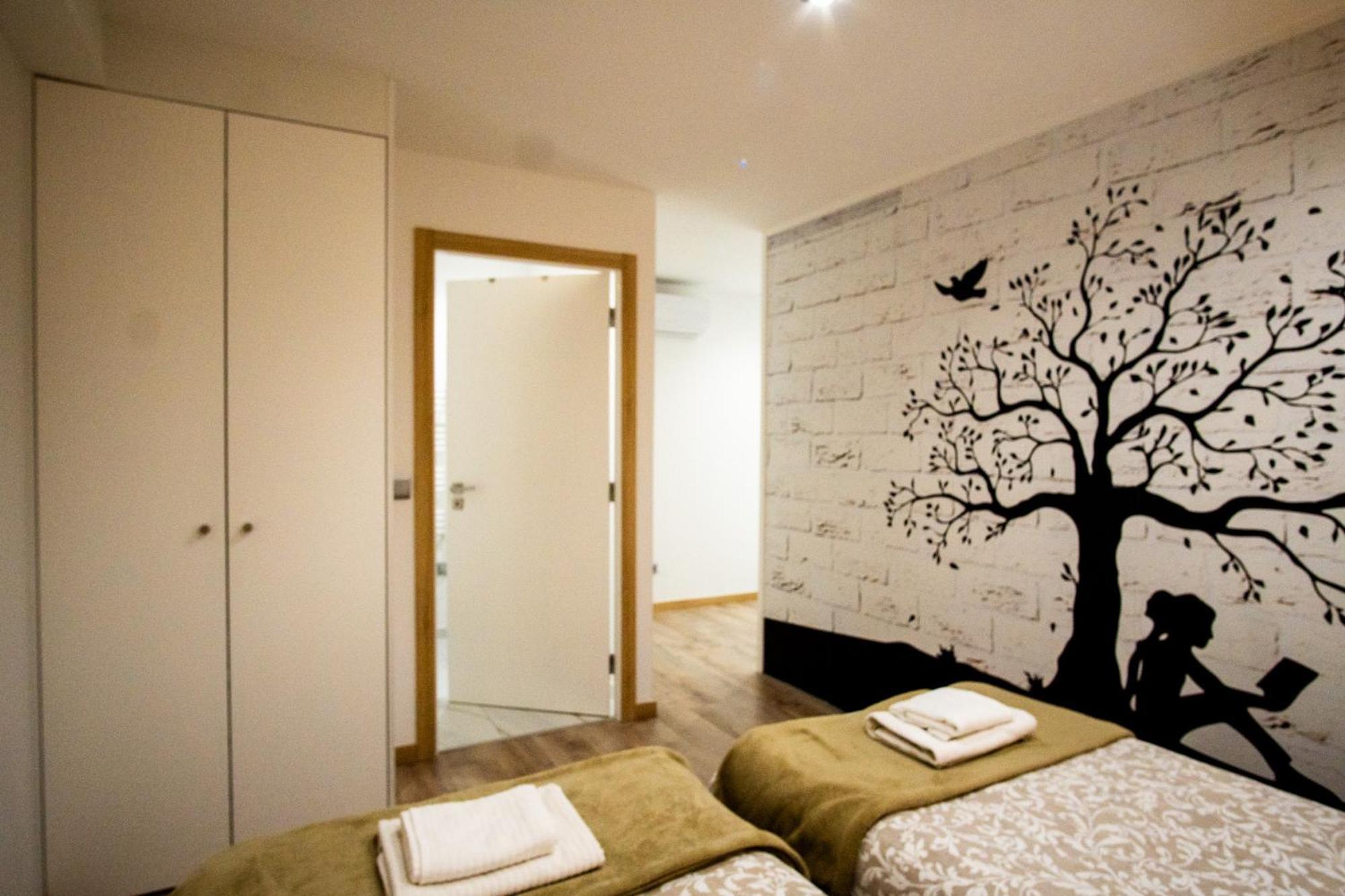 Appartement 1-4 Pers - Aeroport Cdg, Parc Expo, Villepinte - A L'Ombre Du Pin "9" Le Pin  Exterior photo